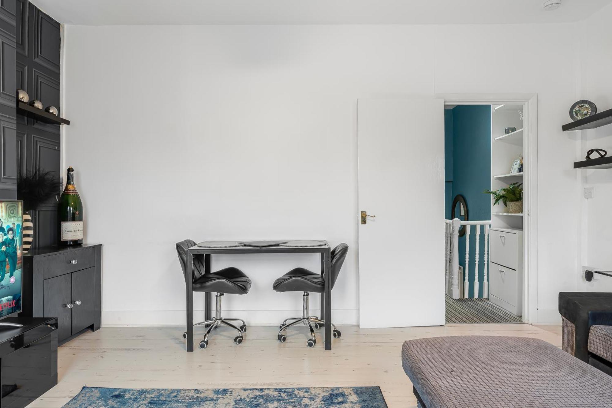 Spacious One Bedroom Private Flat In Brixton +Wifi London Exterior photo